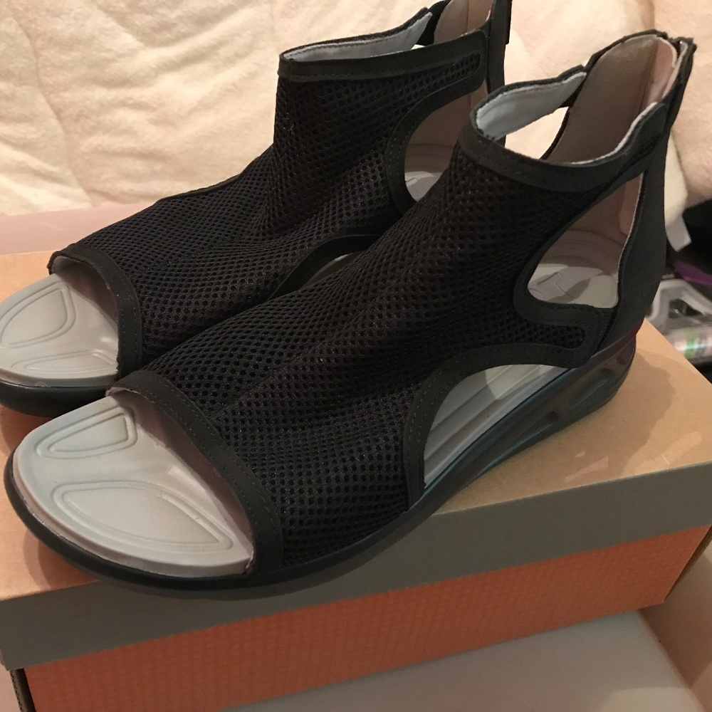 Jambu Nadine Sandal